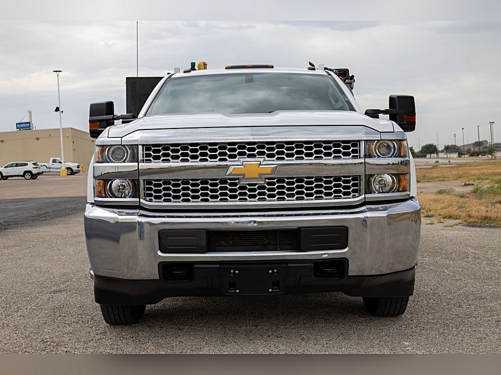 chevrolet silverado 3500 chassis cab 2019 1GB3CVCG7KF198977 image chevrolet silverado 3500 chassis cab 2019 1GB3CVCG7KF198977 image
